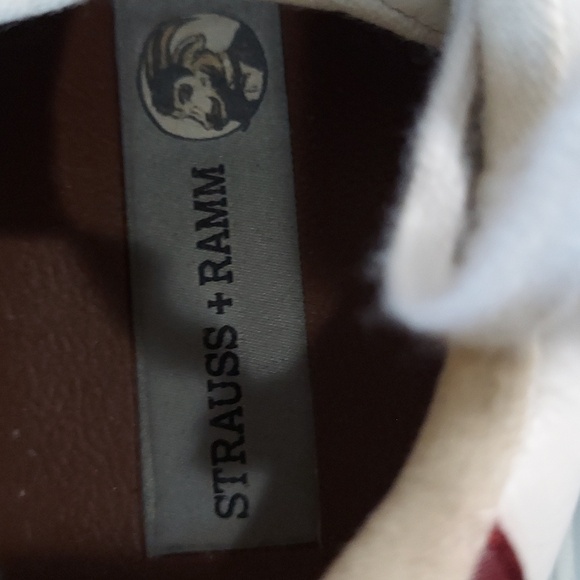 Strauss + Ramm Low Top Lace Up Sneaker/Tennis Shoe - Picture 10 of 10